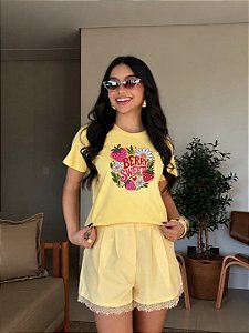 T-SHIRT DTF BERRY SWEET - AMARELO MANTEIGA