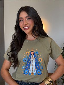 T-SHIRT DTF NOSSA SENHORA FLORES AMARELAS E AZUIS