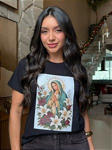 T-SHIRT DTF NOSSA SENHORA LIRIOS BRANCOS