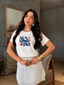 T-SHIRT DTF BORBOLETA FLORAL - OFF WHITE