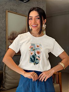 T-SHIRT DTF FLORES ROSAS MOLDURA - BEGE NATURAL