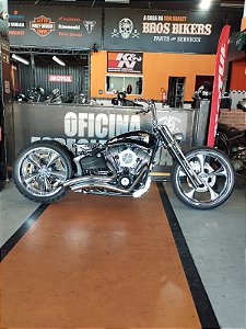 Harley Davidson Rocker C Preta