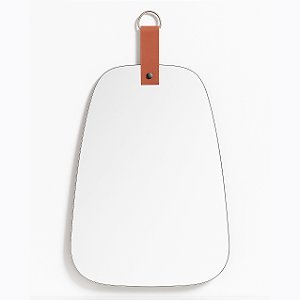 Espelho Decorativo Oval Orgânico 39x29CM Com Alça de Couro Sintético Para Pendurar