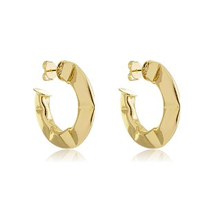 Brinco de argola detalhado banho em ouro 18k