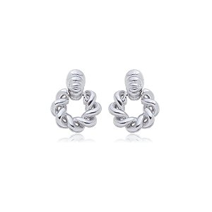 Brinco detalhado banho em rodio branco