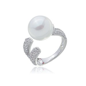 Anel de perola cravejado de zirconia cristal banho em rodio branco