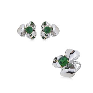 Conjunto de brinco e anel com zirconia esmeralda banho em rodio branco