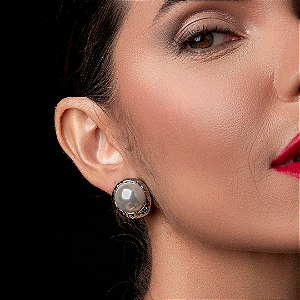 Brinco de base com perola banho em rodio branco