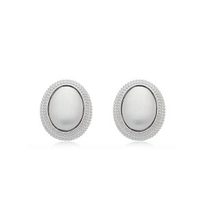 Brinco de Base Acetinado Banho em Ródio Branco