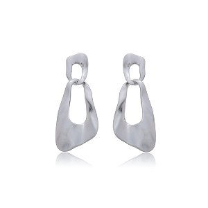 Brinco Liso Acetinado em Banho Ródio Branco