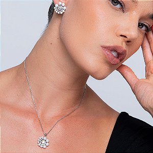Conjunto de brinco e colar de perola com zirconia cristal banho em rodio branco