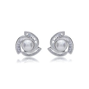 Brinco de base de perola cravejado de zirconia cristal banho em rodio branco