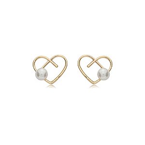 Brinco de coração com perola banho em ouro 18k