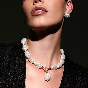 Colar de perola banho em ouro 18k