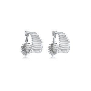 Brinco de argola liso banho em rodio branco