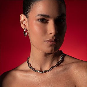 Conjunto de brinco e colar liso acetinado banho em rodio branco