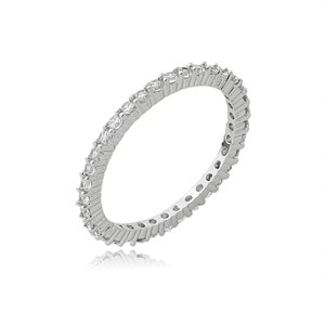 Anel cravejado de zirconia cristal banho em rodio branco