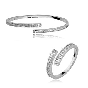 Conjunto de anel e bracelete cravejado de zirconia cristal banho em rodio branco