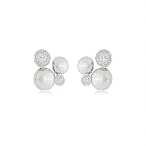 Brinco cravejado de zirconia cristal banho em rodio branco