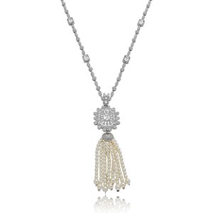 Colar luxo de perola cravejado de zirconia banho em rodio branco