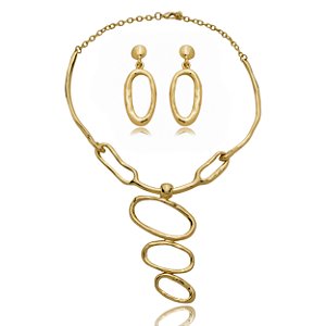Conjunto de brinco e colar liso banho em ouro 18k