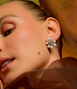 Brinco de perola cravejado de zirconia cristal banho em ouro 18k