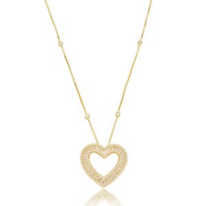 Colar com pingente de coração cravejado de zirconia cristal banho em ouro 18k