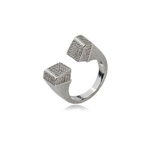 Anel cravejado de zirconia cristal banho em rodio branco