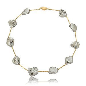 Colar de perola curto banho em ouro 18k