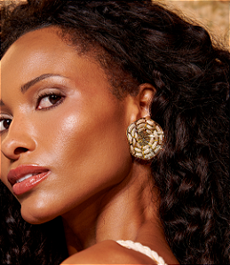 Brinco de palha artesanal banho em ouro 18k