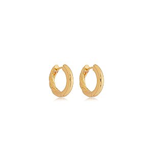 Brinco de argola liso banho em ouro 18k