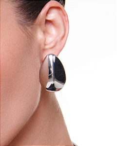 Brinco de gota liso banho em ródio branco