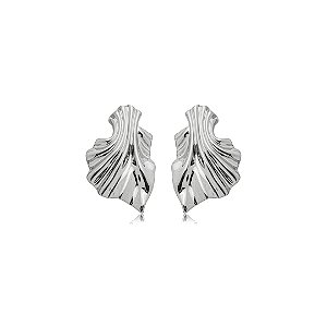 Brinco orgânico liso banho em ródio branco