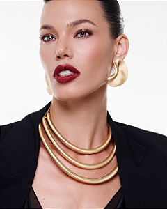 Colar de aro liso acetinado banho em ouro 18k