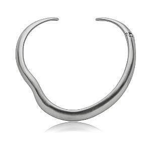 Colar de aro liso acetinado banho em ródio branco