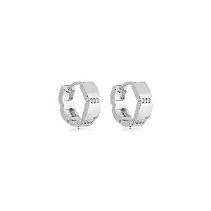 Brinco de argola cravejado de zircônia cristal banho em ródio branco