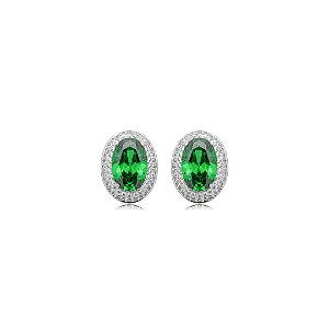 Brinco de base oval cravejado de zircônia esmeralda e cristal banho em ródio branco