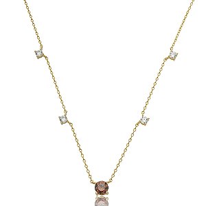 Colar com pingente cravejado de zircônia granada e cristal banho em ouro 18k