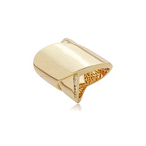 Anel liso com detalhe em zircônia cristal banho em ouro 18k