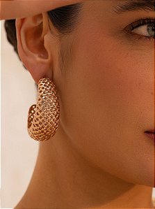 Brinco de argola liso banho em ouro 18k