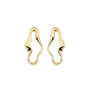 Brinco liso orgânico banho em ouro 18k