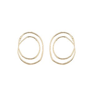 Brinco dourado orgânico liso banho em ouro 18k