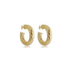 Brinco de argola acetinado banho em ouro 18K
