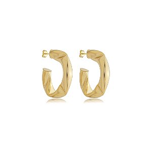 Brinco de argola acetinado banho em ouro 18K