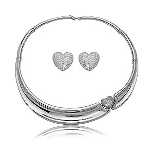 Conjunto de brinco e colar de coração cravejado de zircônia cristal banho em ródio branco