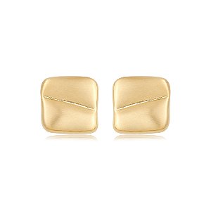 Brinco dourado liso acetinado banho em ouro 18k