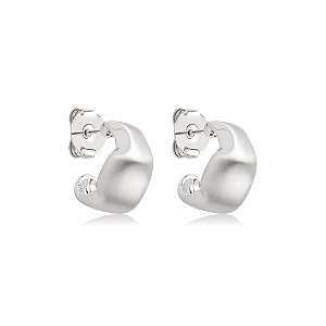 Brinco de argola liso acetinado banho em rodio branco
