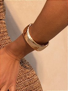 Bracelete dourado liso banho em ouro 18k