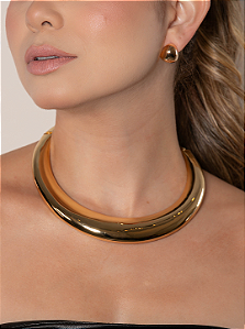 Brinco de argola liso banho em ouro 18k