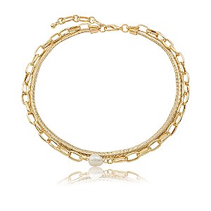 Colar de corrente dourada com detalhe de pérola shell banho em ouro 18k